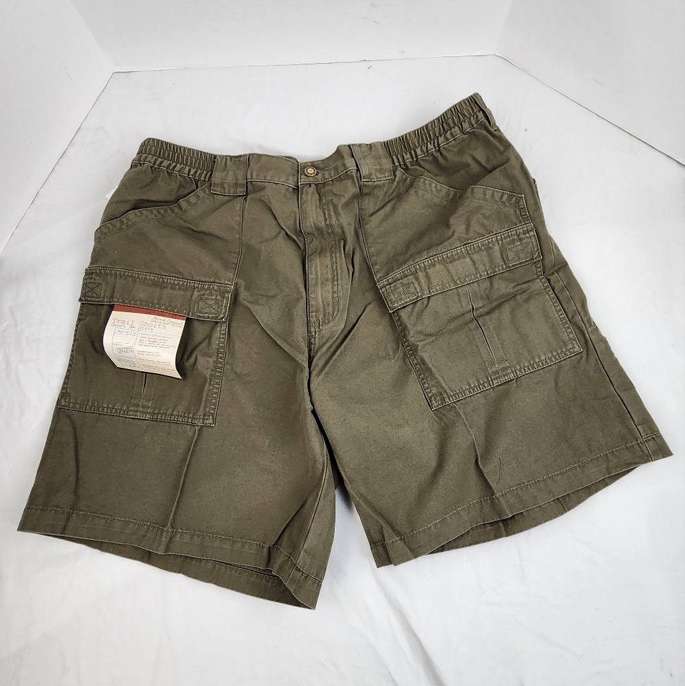 NWT Cabela's Outdoors  Company Men's Trail Blazer Shorts Size 44 9" Inseam Green - Picture 2 of 15